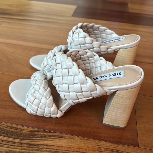 NWOT Steve Madden sandals - Picture 2 of 10